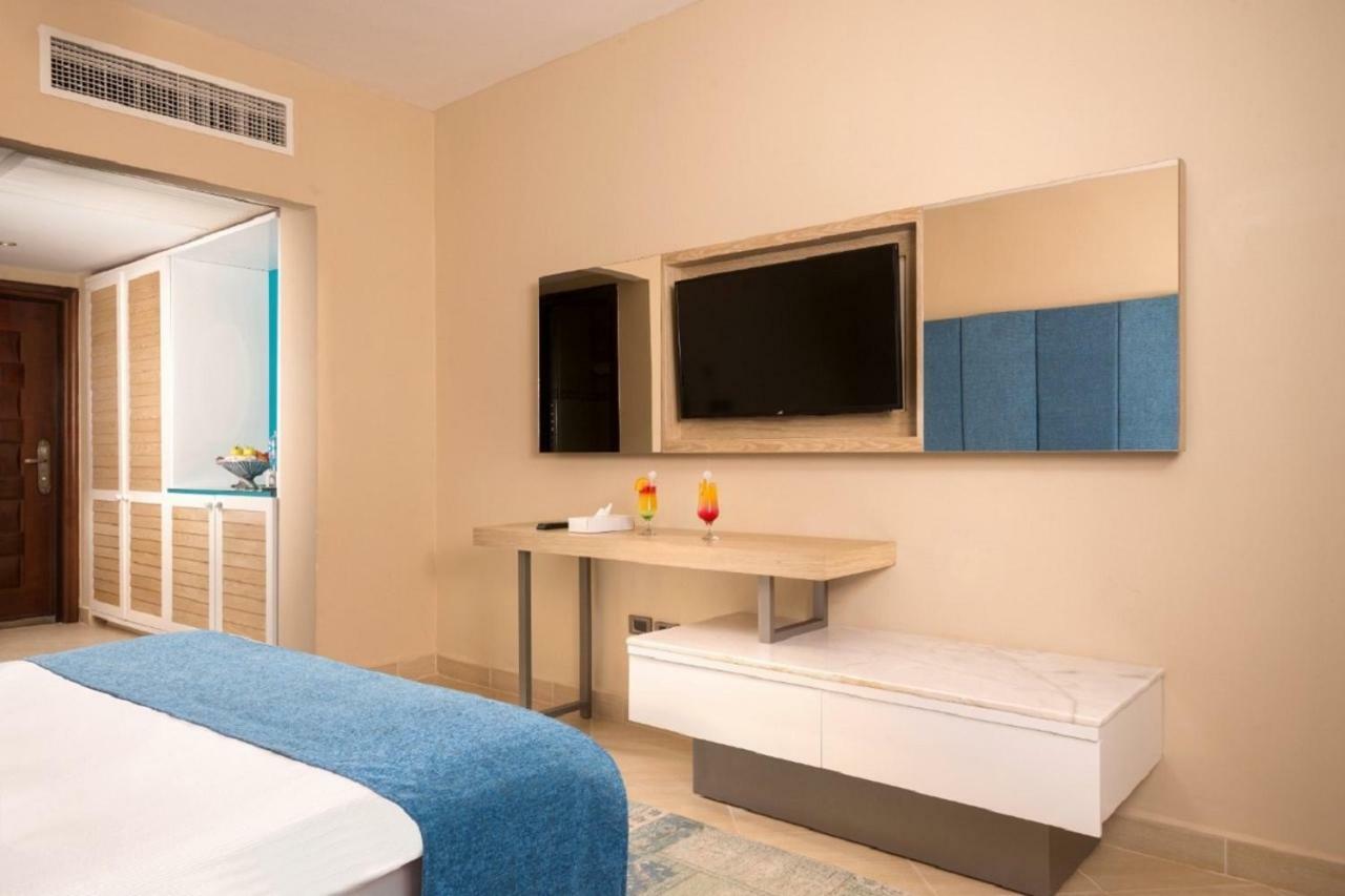 Superior Double Room with Garden and Promenade View,799973178:JPEG