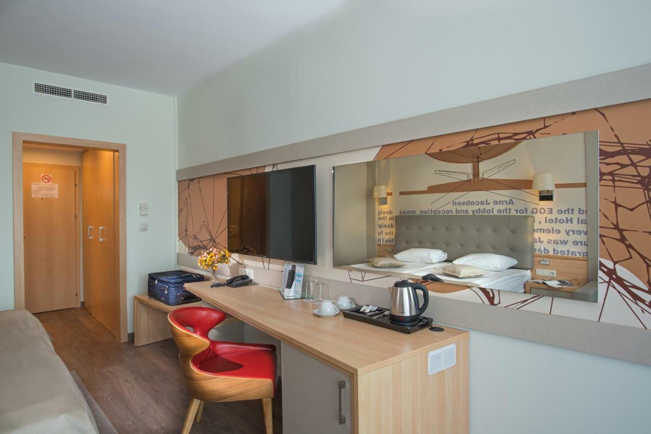 Twin Room with Side Sea View,1043095153:JPEG