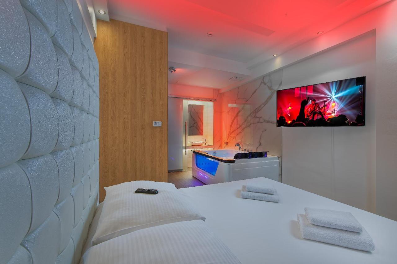 Wellness pokoj s vlastní vířivkou