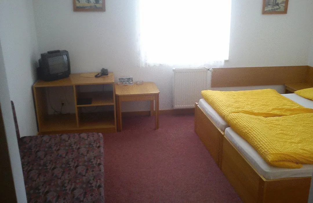 Hotel Pelikan-1
