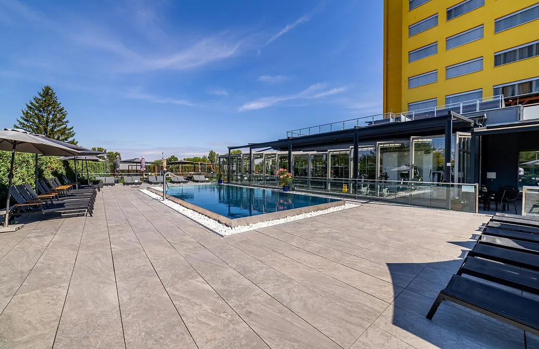 Hotel Aura Design & Garden Pool-1