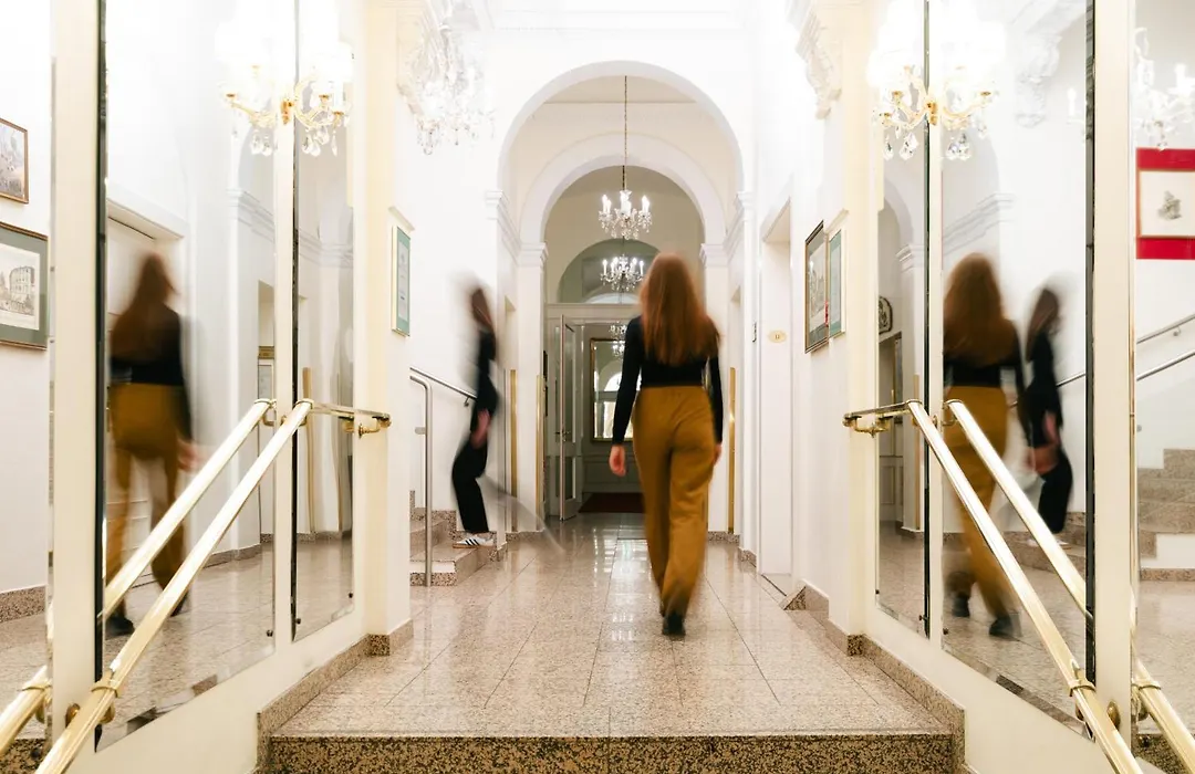 Hotel Kaiserhof Wien-1