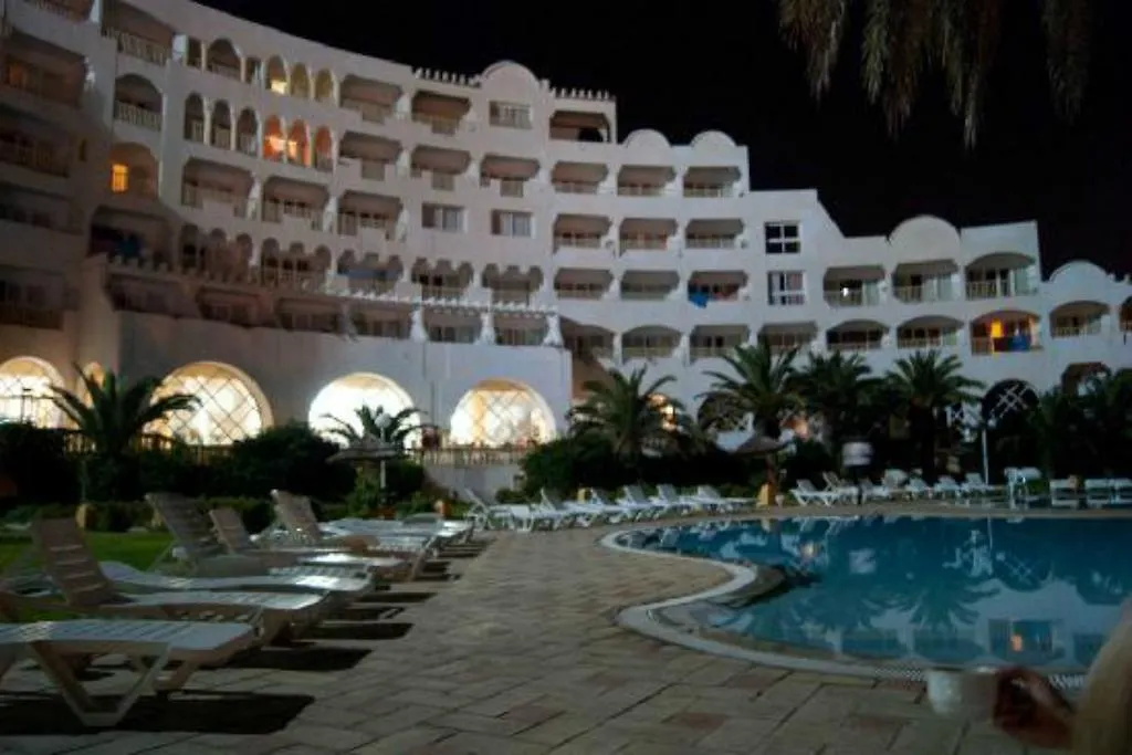 Delphin Habib-1