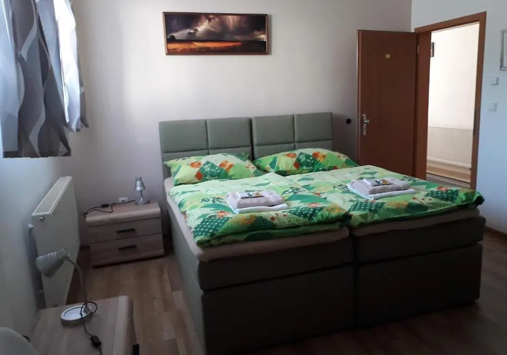 Penzion Na Hrazi-1
