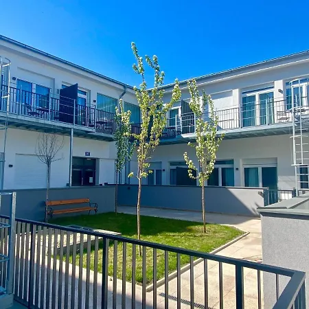 Aaa All About Apartments - Schoenbrunn-3