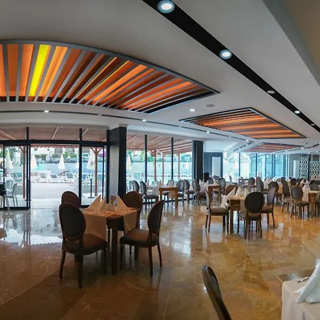 Clover Magic Park Side Hotel-2