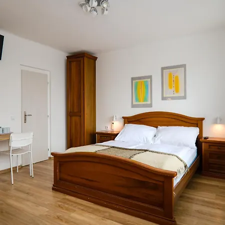 Wellness Vila Bohemia-2