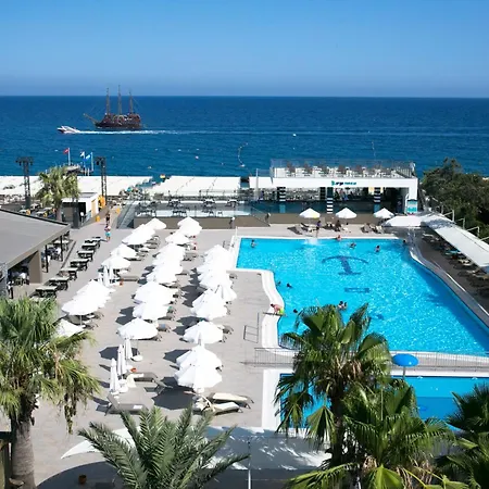 Sailor'S Beach Club-3