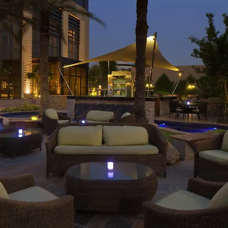 Le Meridien Dubai Hotel & Conference Centre-3