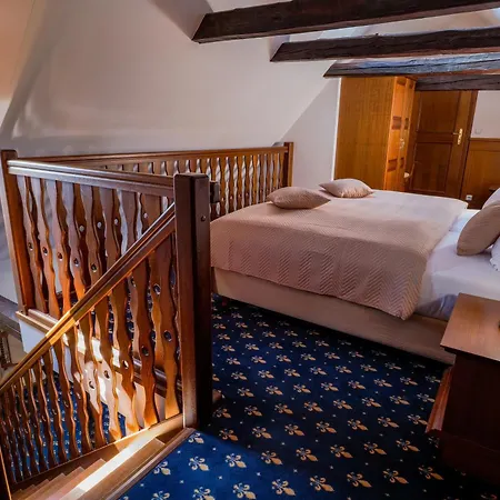 Lh Hotel Gold-2