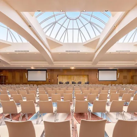 Doubletree By Hilton Bratislava-2