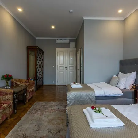 Slabur Residence-3