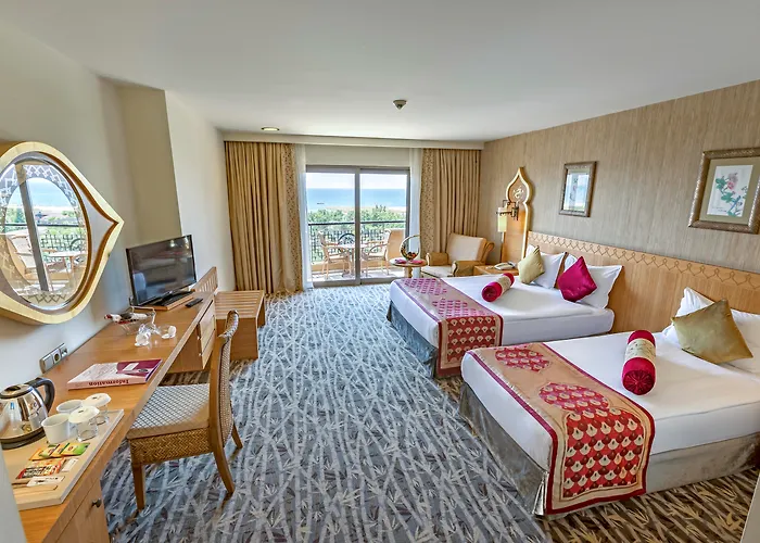 Royal Dragon Hotel Side