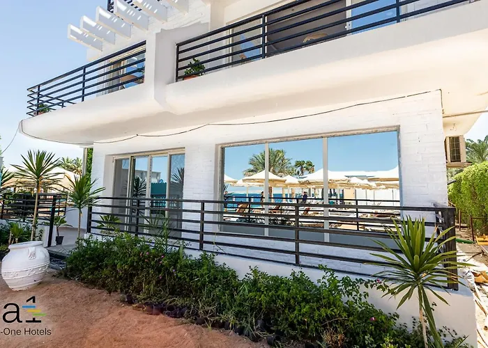 La Rosa Waves Beach - Couple & Families Only Hurghada