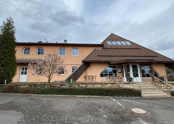 Hotel Restaurace Pyramida Karlovy Vary