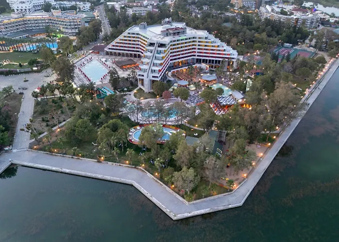 Megasaray Resort Side