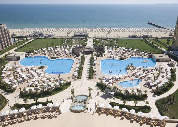 Dit Majestic Beach Resort Sluneční pobřeží