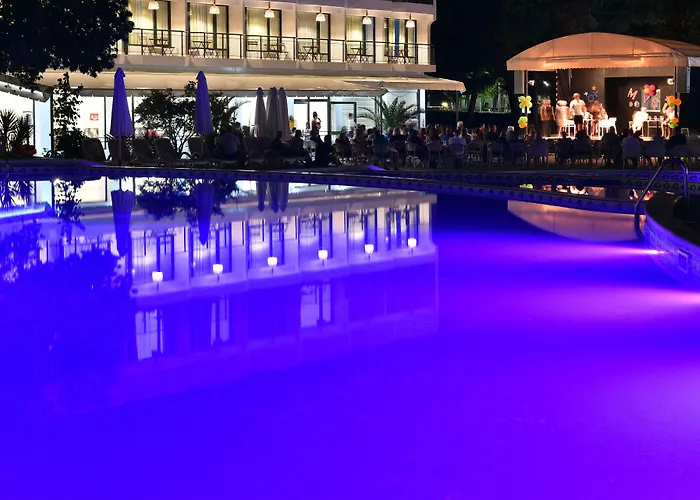 Ihotel Sluneční pobřeží