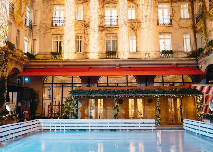 Hotel Plaza Athenee - Dorchester Collection Paříž