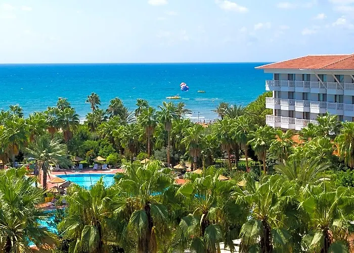 Hotel Defne Garden Side