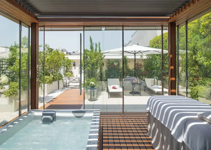 Le Bristol Paris, Oetker Hotels